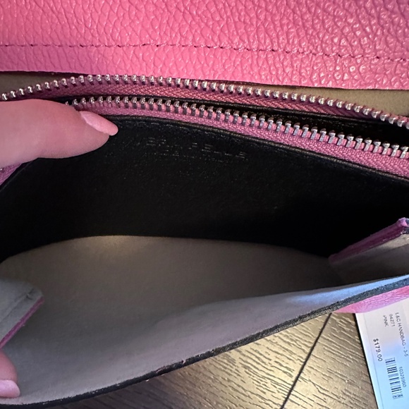 Crossbody leather bag - Picture 8 of 15